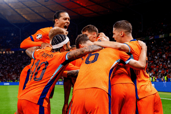 米兰密切关,注维罗纳,岁中卫科波,新葡京,新葡京app,新葡京娱乐,新普京赌场