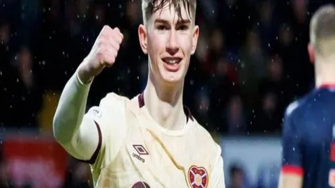 “F1中国大奖赛中的红色志愿之光”